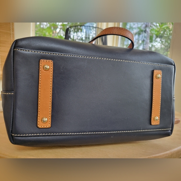 Dooney & Bourke Smooth Leather Pink Blush & Midnight Blue Tote Bag EUC - Picture 5 of 17